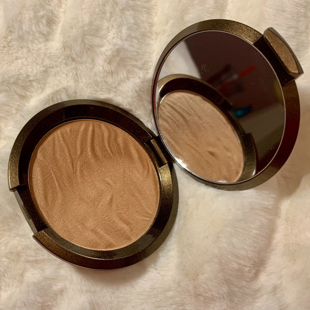Becca Sunlit Bronzer in Capri Coast